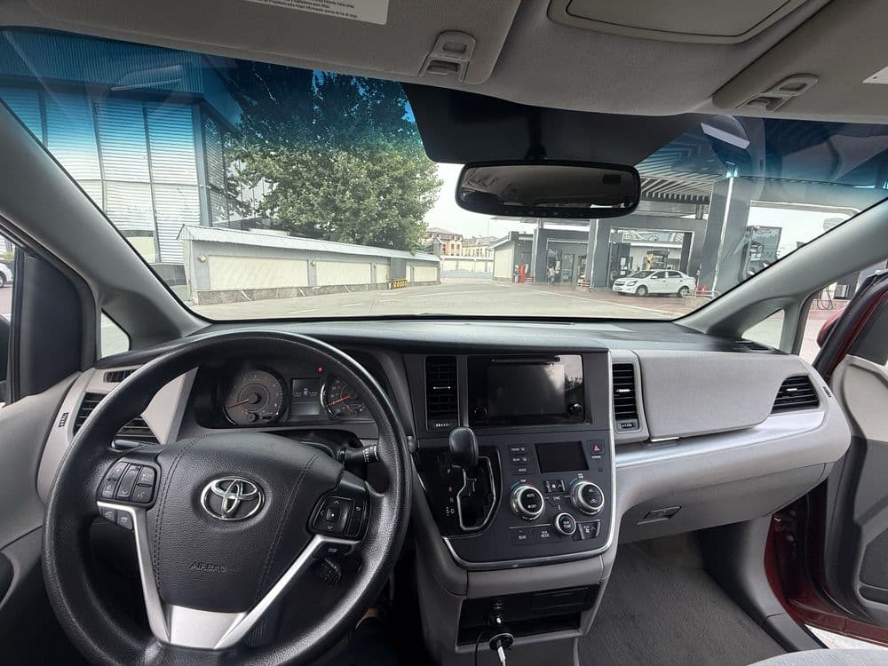 toyota siena oylavik qulay ideal toza rasxoti yoq narxini kelashamiz — 2