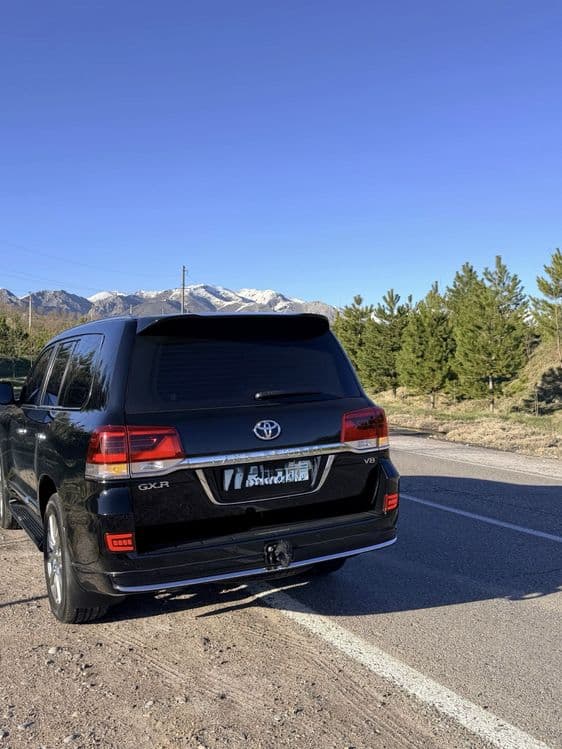 Toyota Land Cruiser 200 — 3
