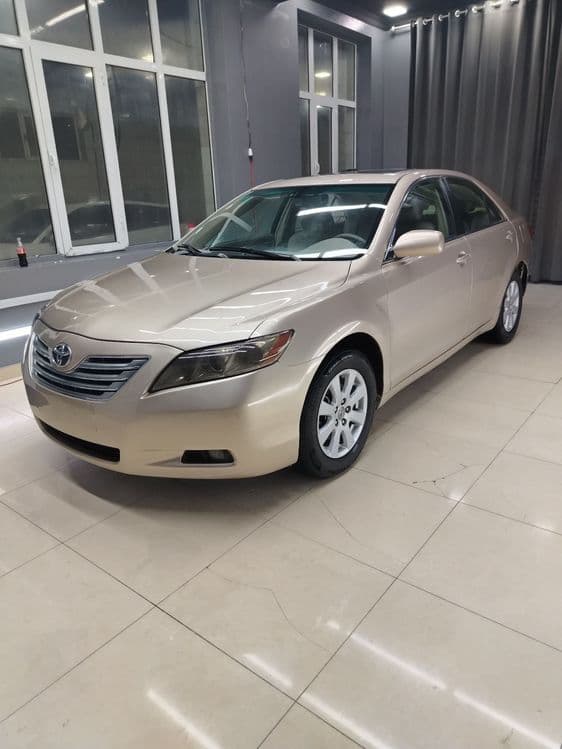 Tayota Camry40  benzin xolati yaxwi 2007yil xamma narsasi iwlab turibd — 1