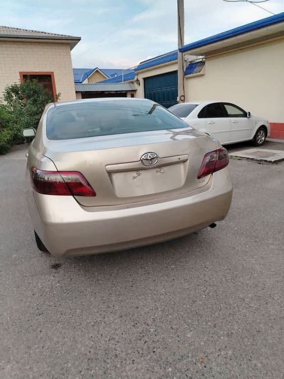 Tayota Camry40  benzin xolati yaxwi 2007yil xamma narsasi iwlab turibd — 3