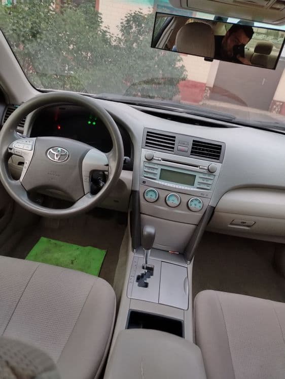 Tayota Camry40  benzin xolati yaxwi 2007yil xamma narsasi iwlab turibd — 4
