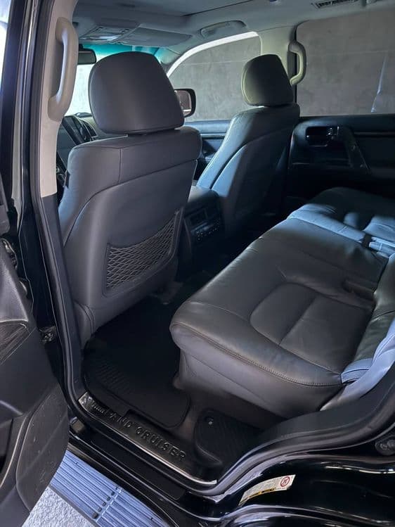 Tayota Land Cruiser 200 4.7 V8 — 4