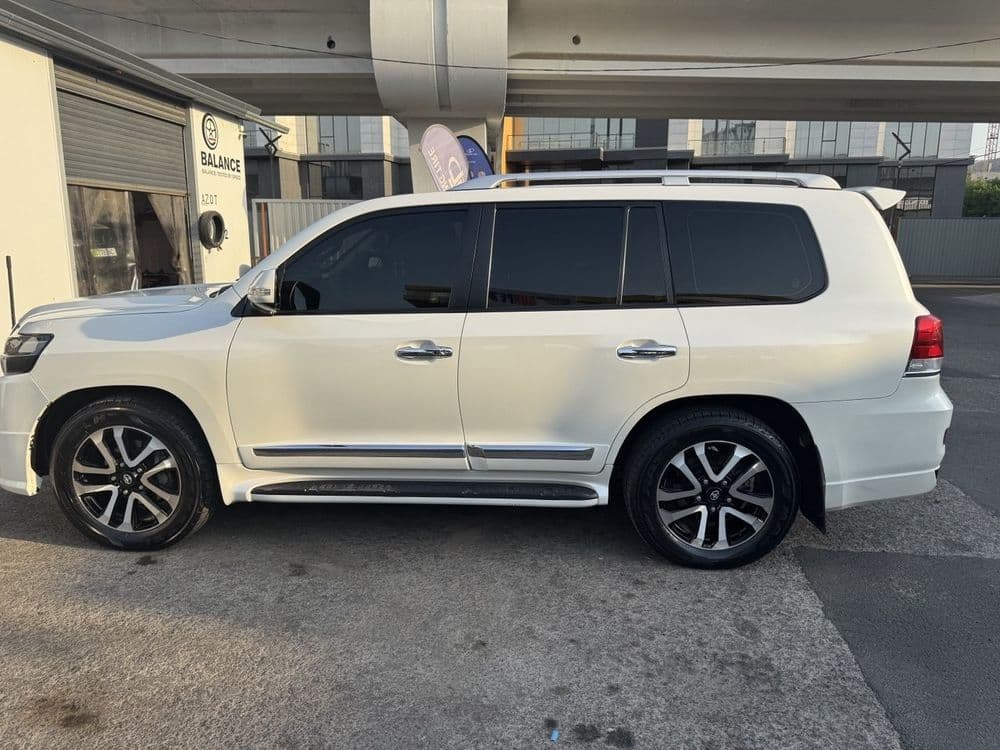 Land Cruiser 200 TOYOTA своя. — 4