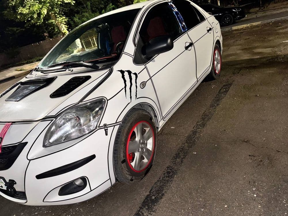 Продам Toyota Yaris — 5