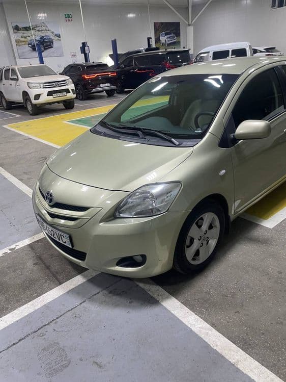 Toyota yaris 2007 yil idiyal tozza — 2
