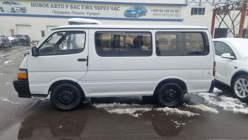 Transport toyota haice — 1