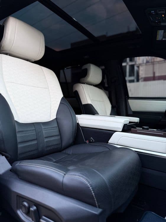 Toyota Sequoia iForce Max Capstone Full — 7