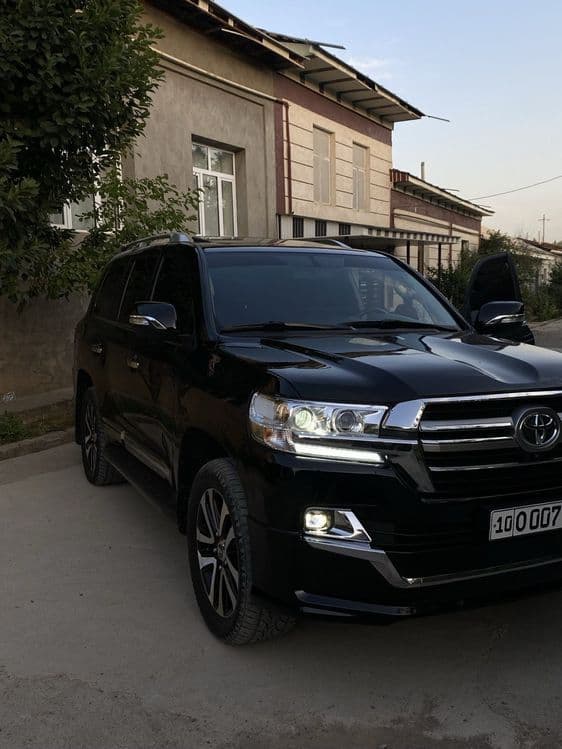 Продам своя Tayota — 1