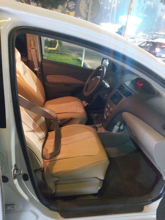 Toyota Yaris 2012 — 3