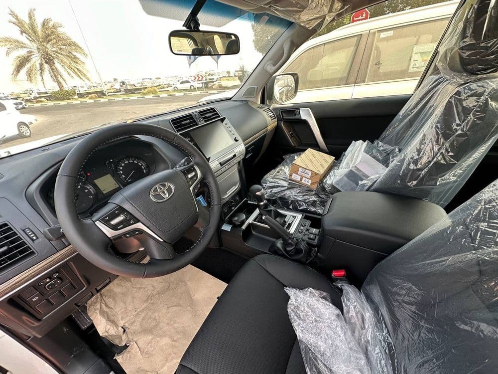 Toyota Land Cruiser Prado — 5