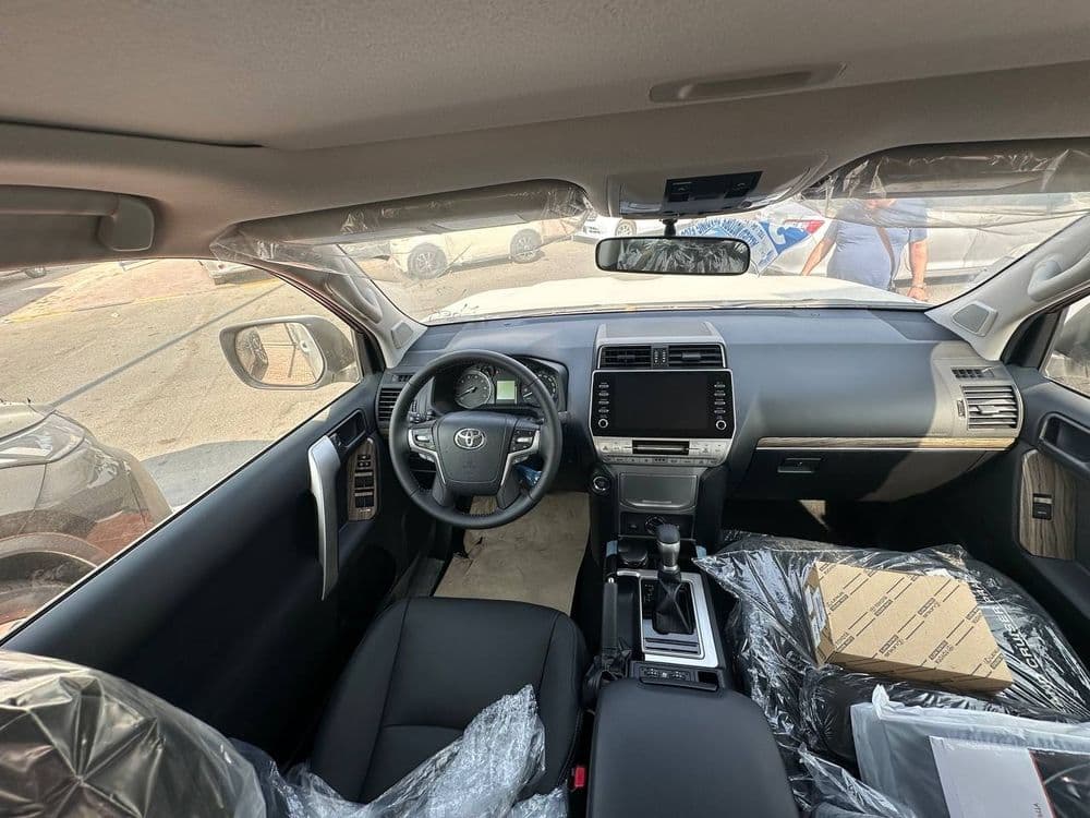 Toyota Land Cruiser Prado — 6
