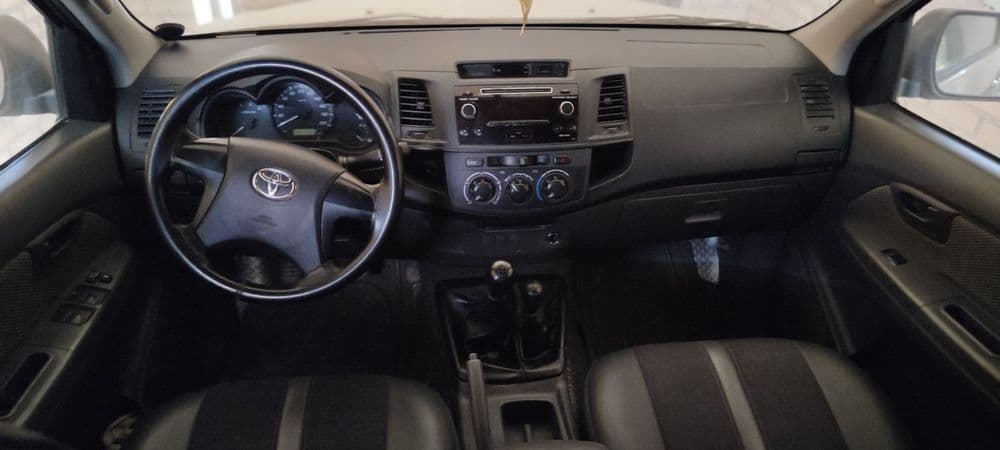 TOYOTA HILUX 2013 йил сотилади. — 5