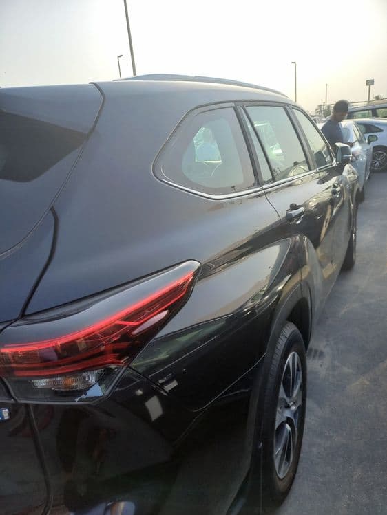 Toyota Highlander hybrid — 3