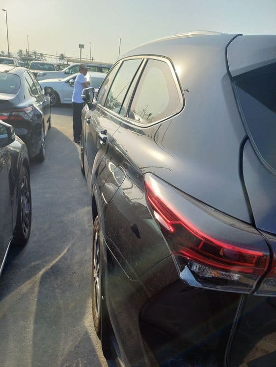 Toyota Highlander hybrid — 4