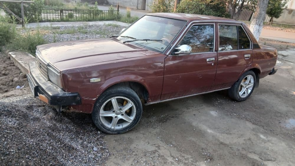 Toyota corolla 1982 — 2