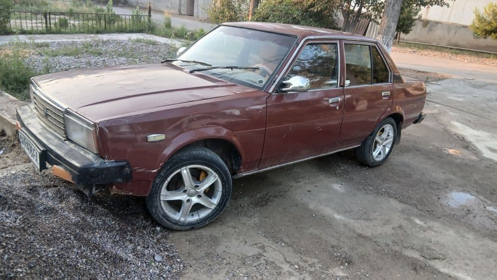 Toyota corolla 1982 — 5