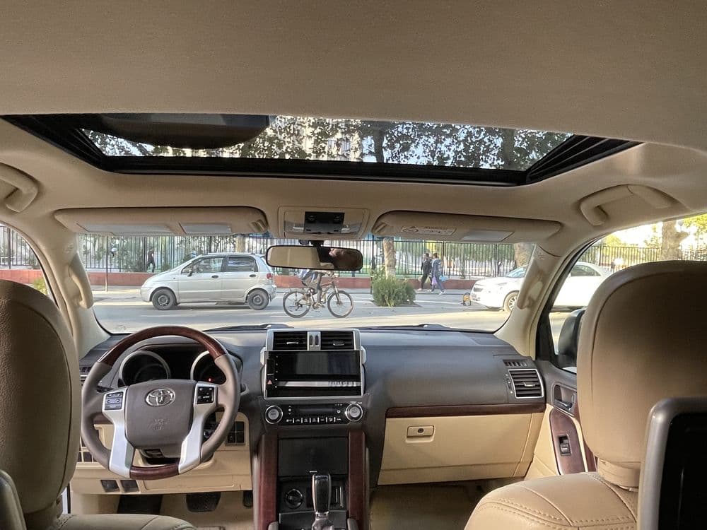Toyota Land Cruisers — 4