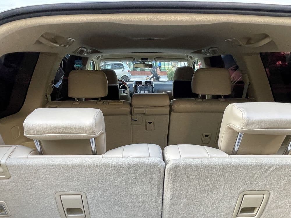 Toyota Land Cruisers — 7