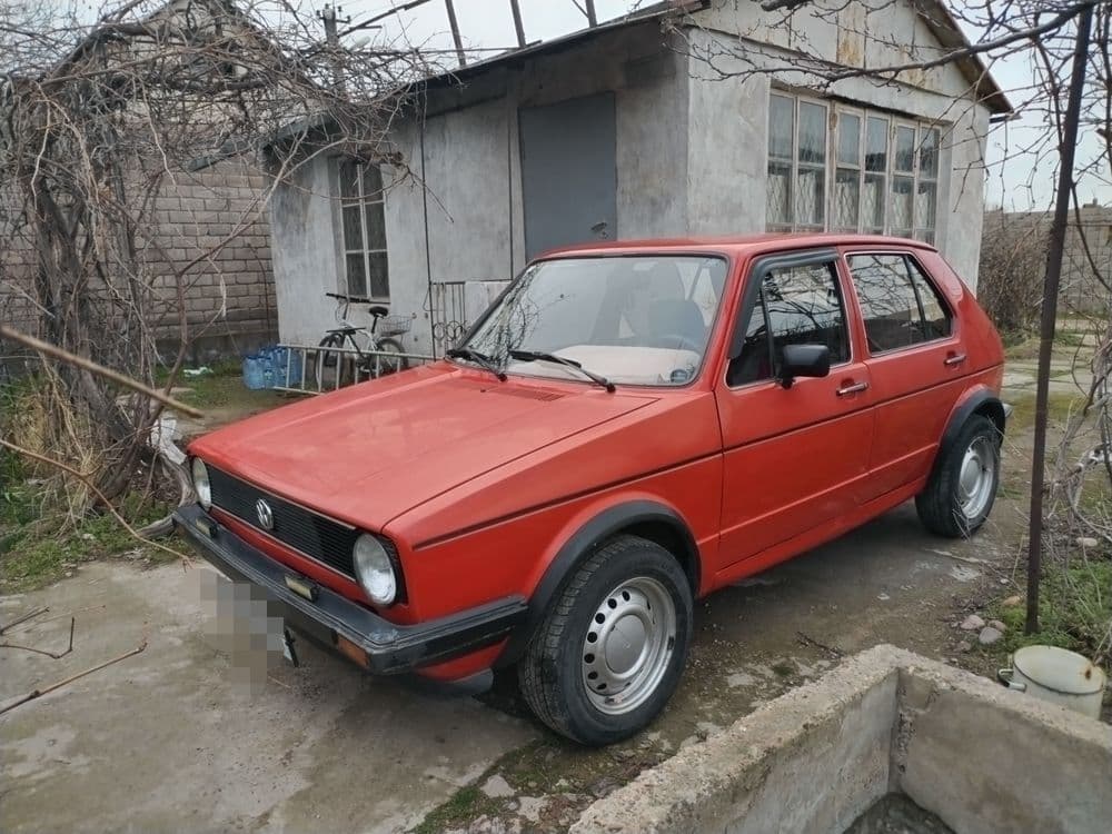 Фольцваген гольф 1. 1979.