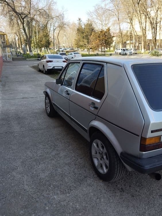 Продается: Volkswagen Golf Mk1 — 4