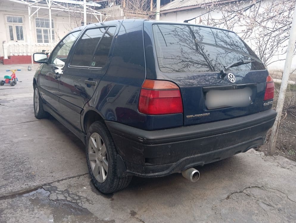 Volkswagen golf 1992 yil — 4