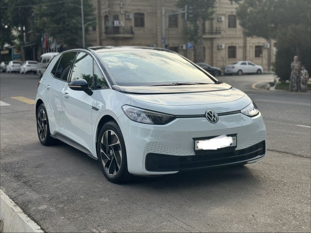 Volswagen ID3 pure, 2023 — 1