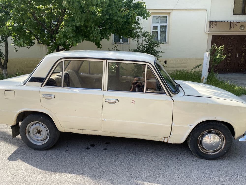 011 sotladi srochni — 2