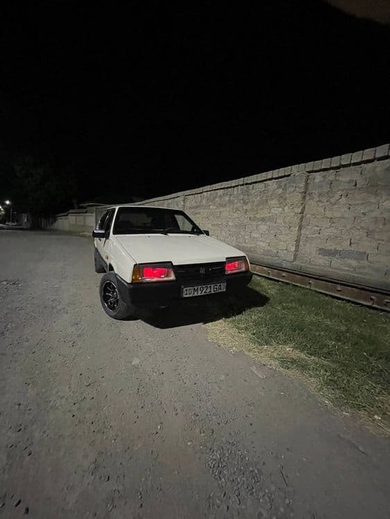 Vaz 2109 lada naxadu — 1