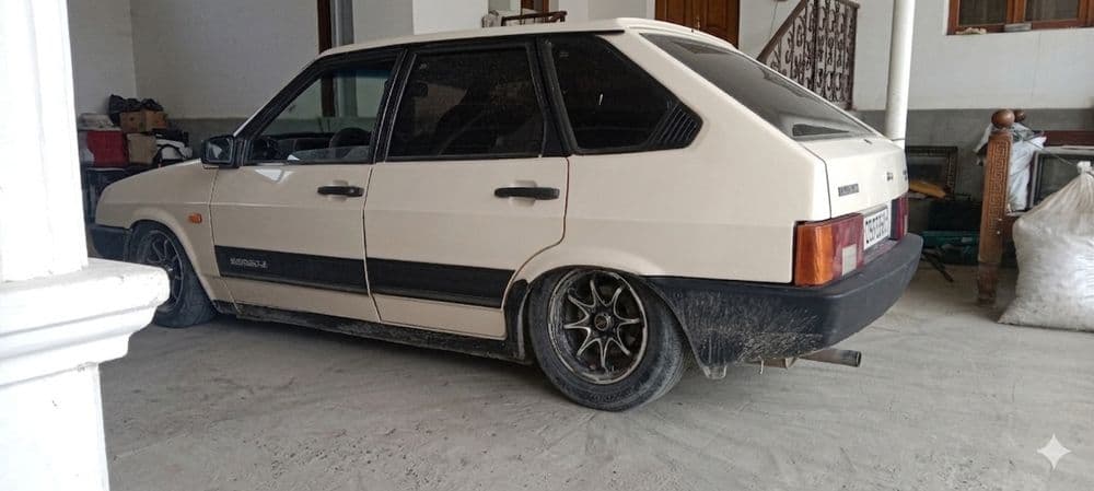 Vaz 2109 lada naxadu — 2