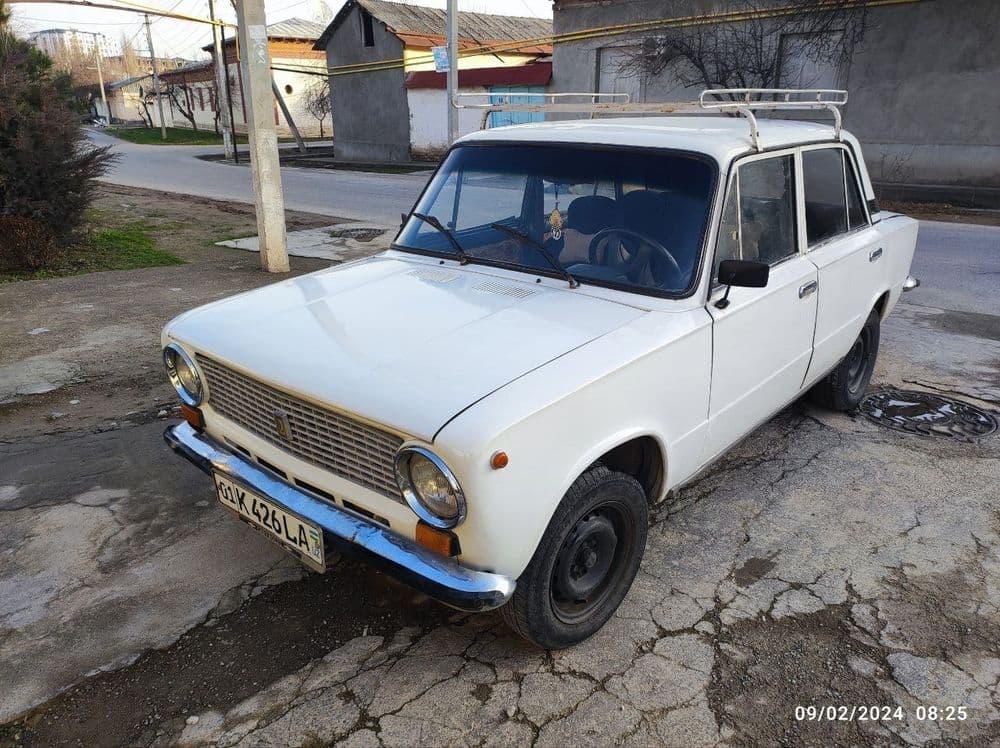 Vaz 21011 sotiladi — 2