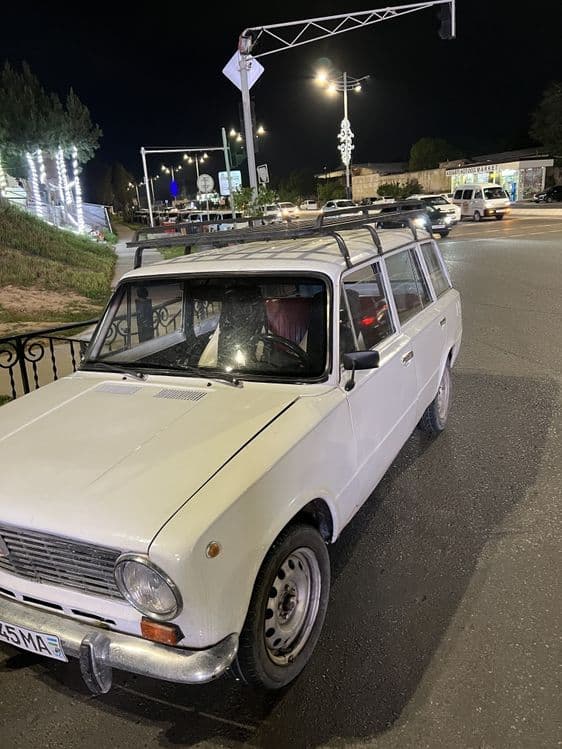 Vaz 2102 sotiladi xolati zor — 2