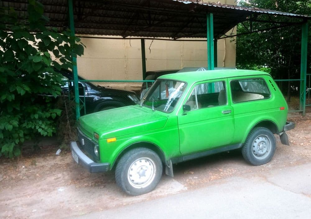 Продаётся Vaz 2121 Niva — 2