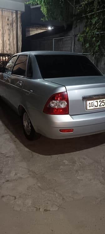 Продается лада приора — 3