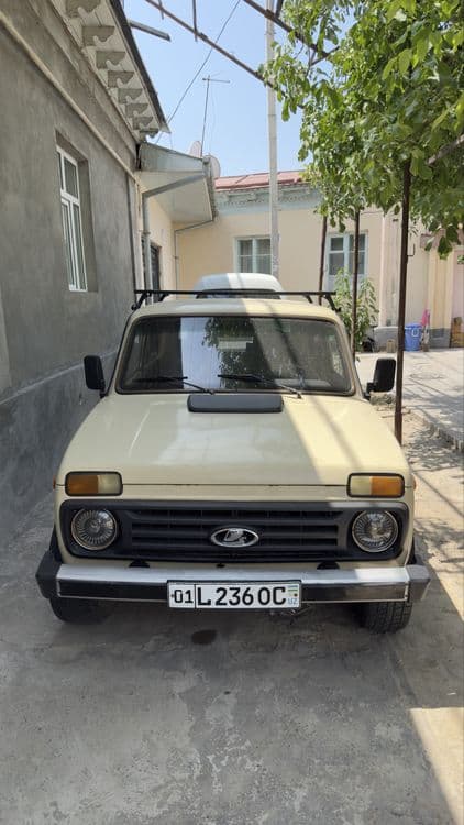Niva 1600 4x4 — 1