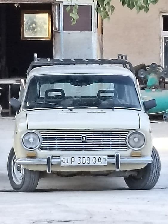 ВАЗ 2102 сотилади — 1