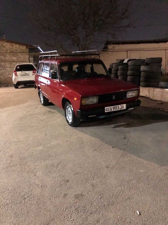 ВАЗ 2104 бензин 1989 гв 2 500 уе красный — 1
