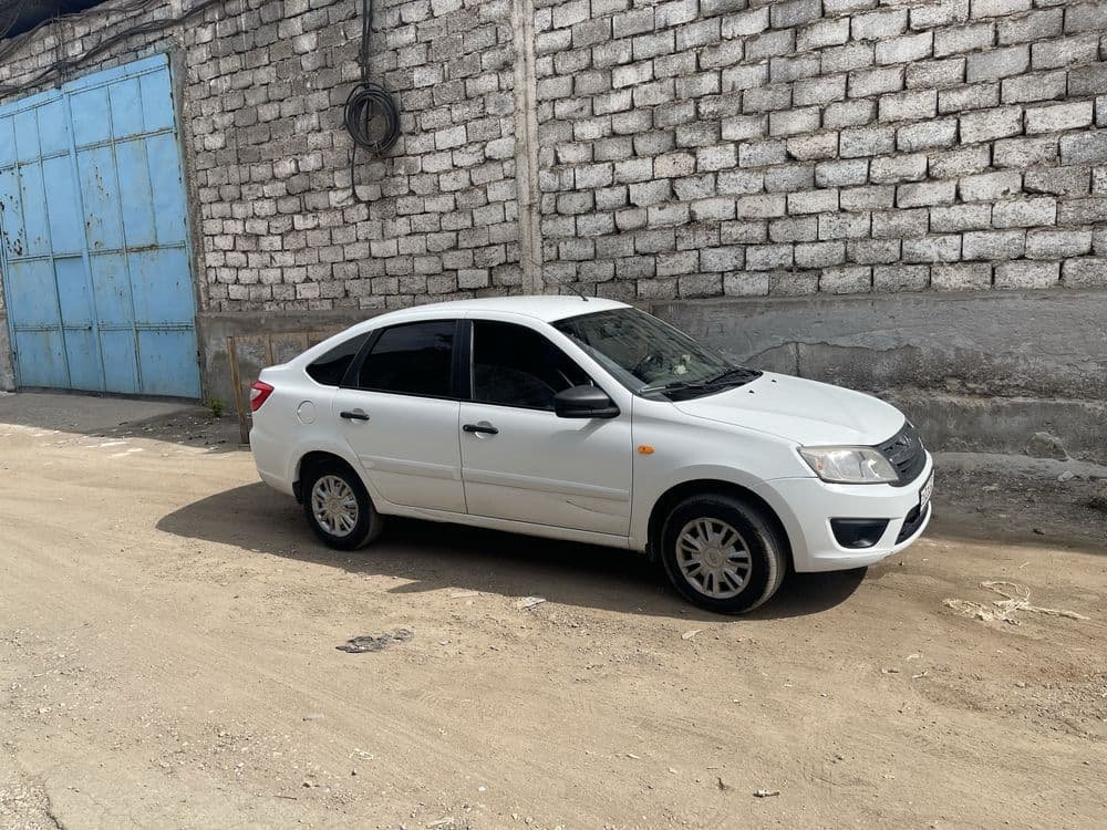 Продам лада гранта 2015 года — 1