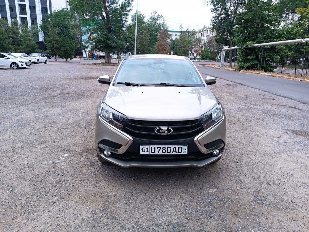 Продаётся или Аренда с выкупом Lada XRay 2018 года 1.8 автомат коробка — 5