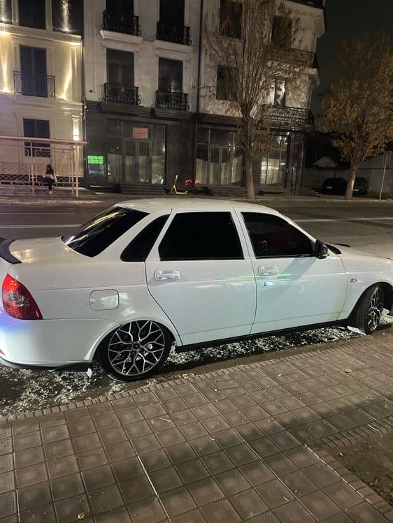 Lada priora 2170 — 5
