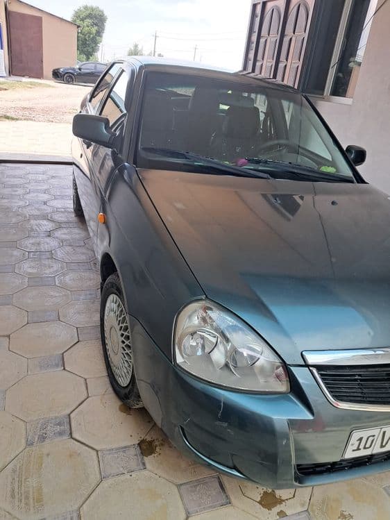 Lada Prióra 2172 — 3