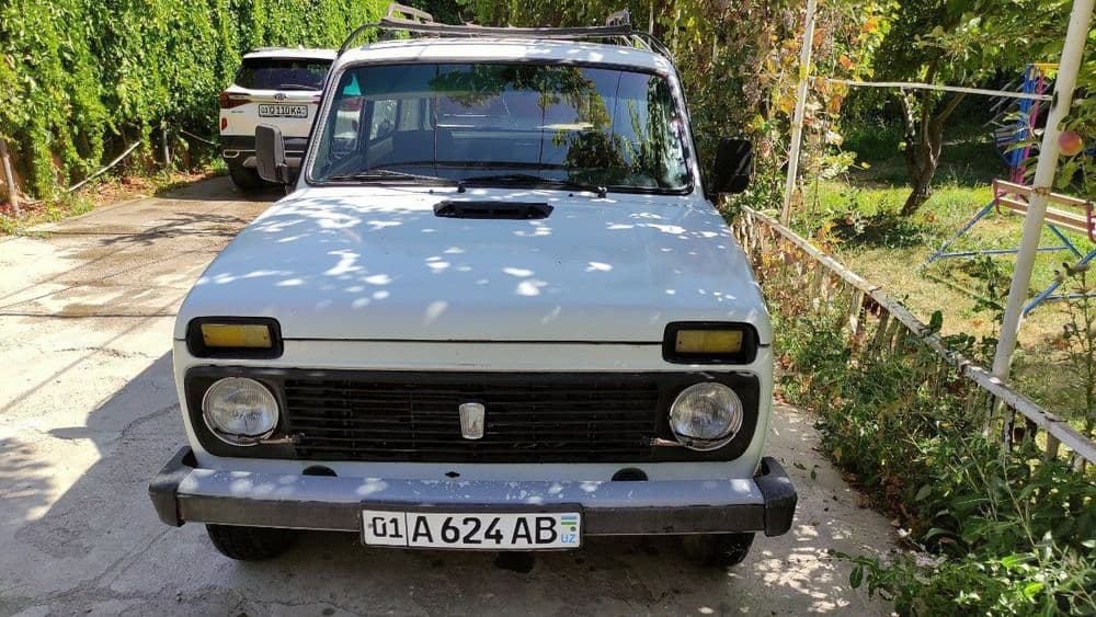 Нива 2121 4x4 , 1990 года выпуска , с тележкой — 1