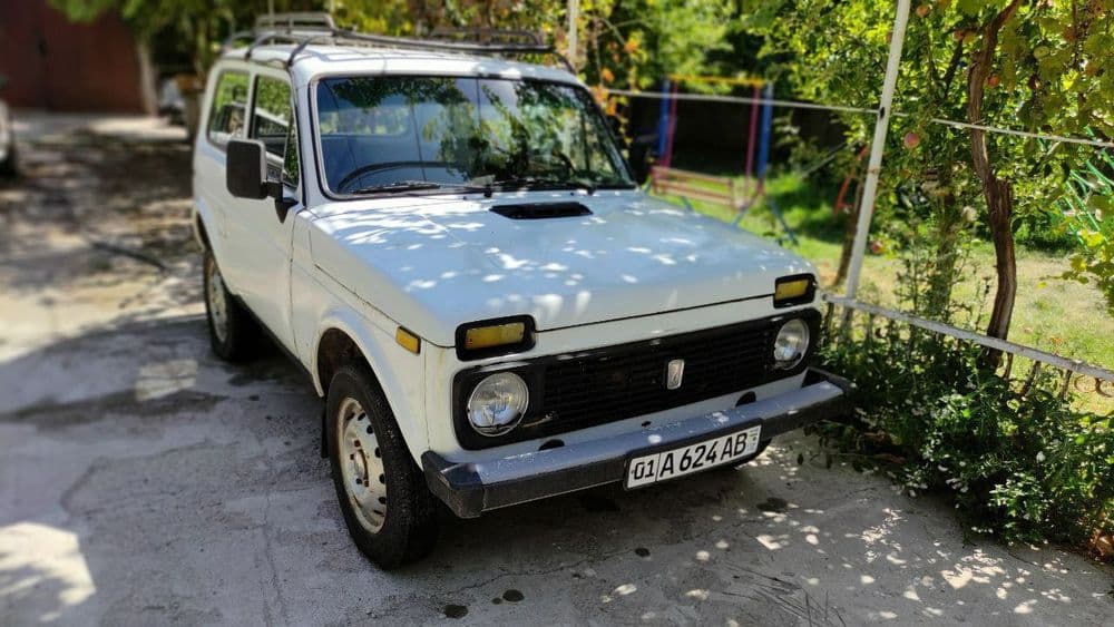 Нива 2121 4x4 , 1990 года выпуска , с тележкой — 2