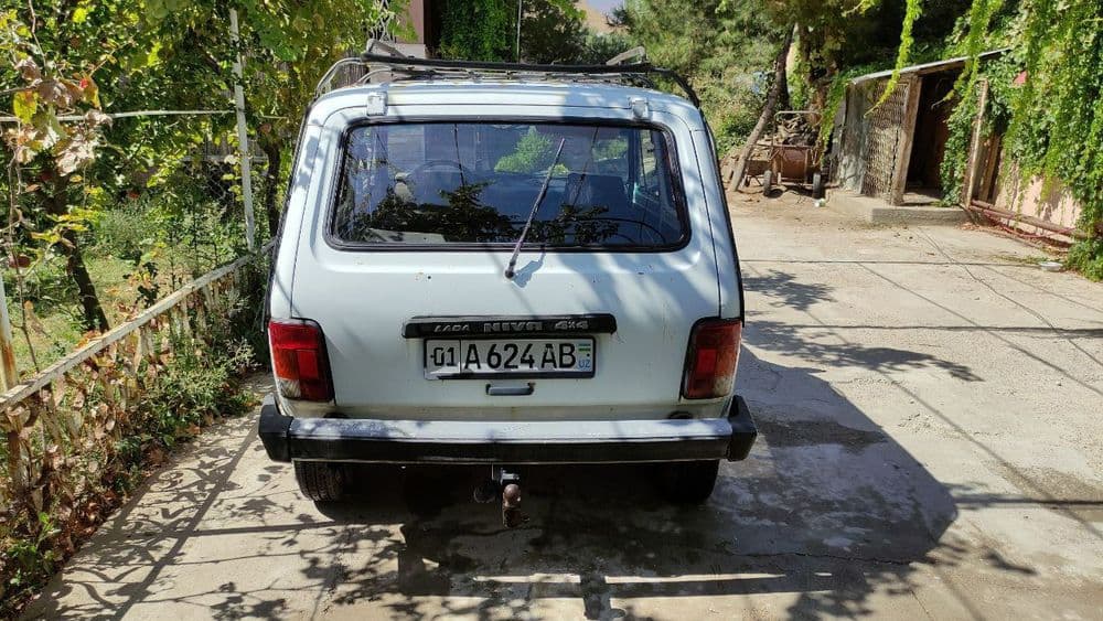 Нива 2121 4x4 , 1990 года выпуска , с тележкой — 4