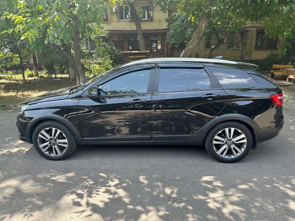 Lada vesta sw cross — 2