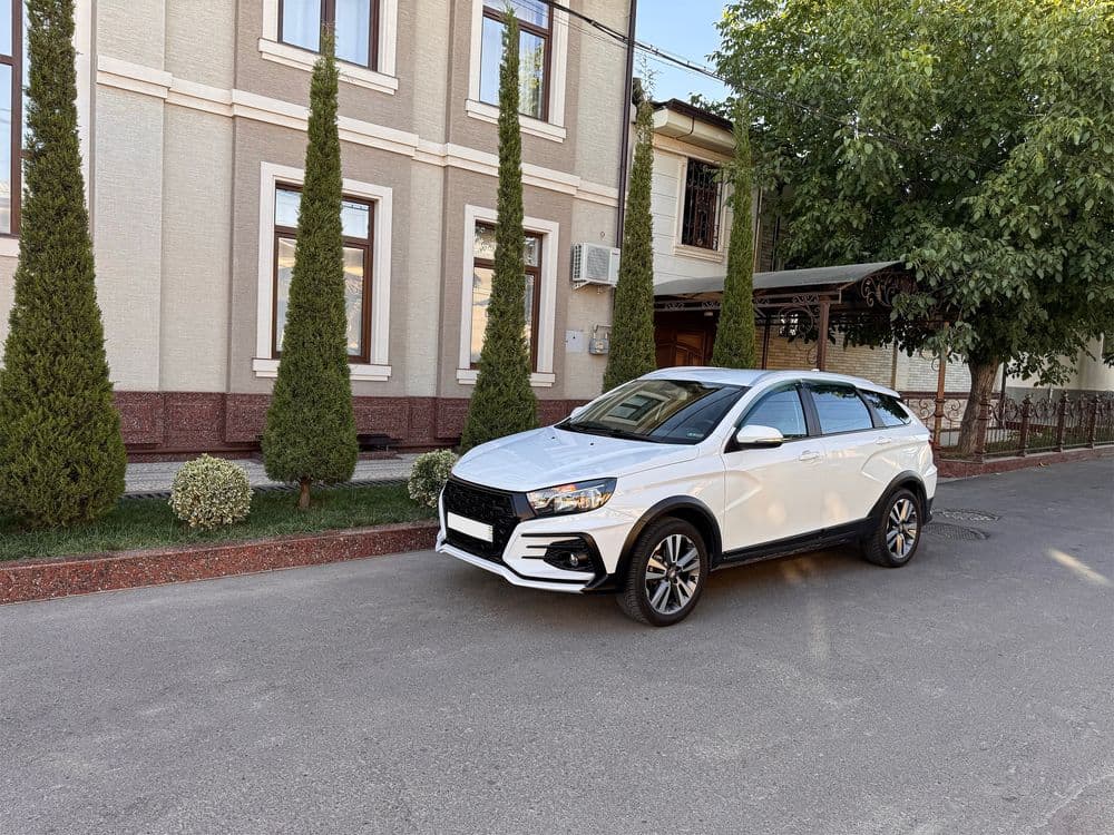 Lada Vesta SW Cross 1.8