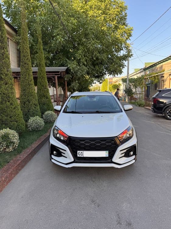 Lada Vesta SW Cross 1.8 — 2