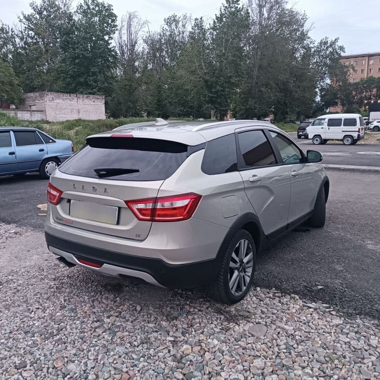 Lada vesta cross — 3