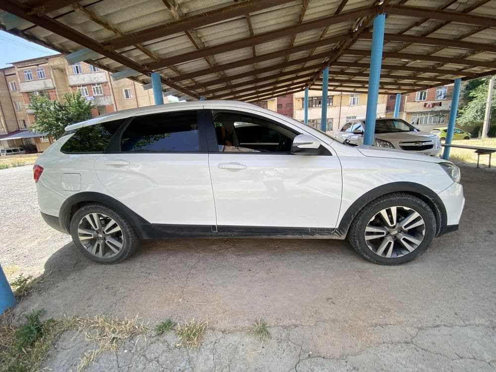 Lada vesta cross — 2