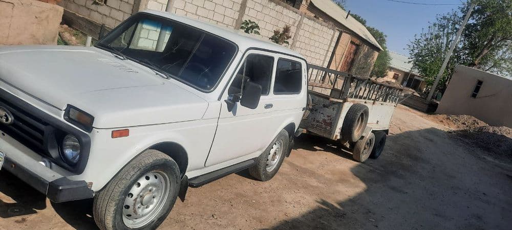 Niva sotiladi tachkasi bilan — 2