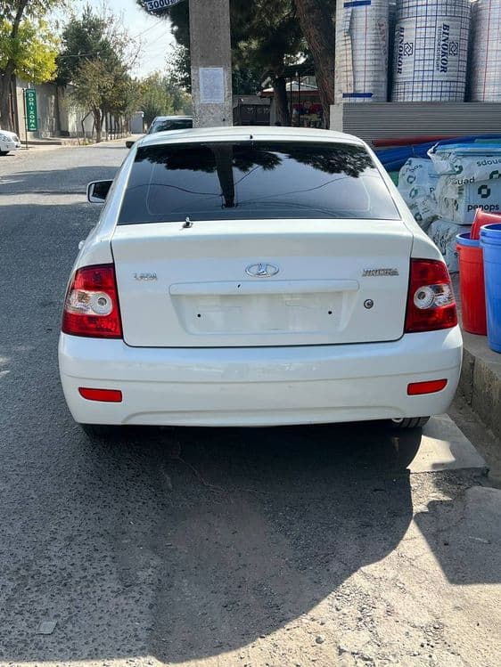 Lada priora 21072 — 3